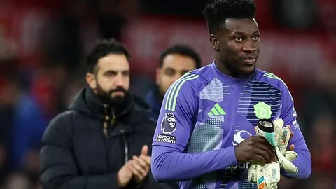 惊鸿一跃！范德芬疑似演绎赛季最佳神进球，足球奇才梅西竟“变身”中后卫？